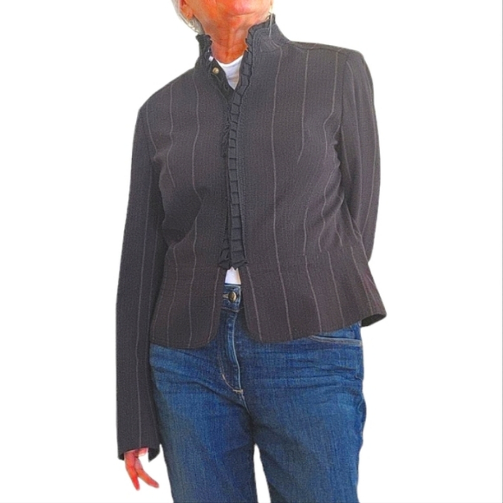 Vintage Pinstripe Ruffle Structured Blazer Sz 8 Charcoal office/outing